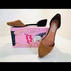 ALMOST NEW! Jeffrey Campbell Suede “In Love” Flats